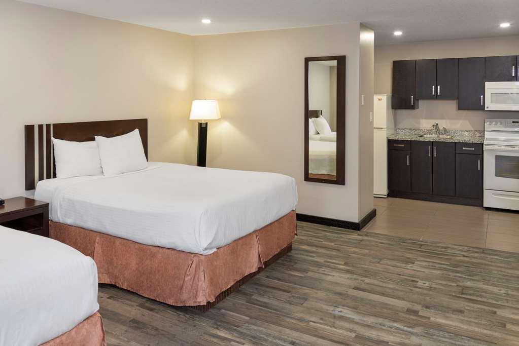 Econo Lodge Inn & Suites Medicine Hat Habitación foto