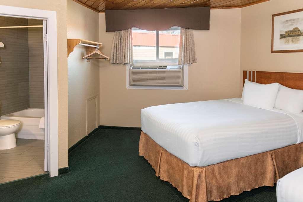 Econo Lodge Inn & Suites Medicine Hat Habitación foto