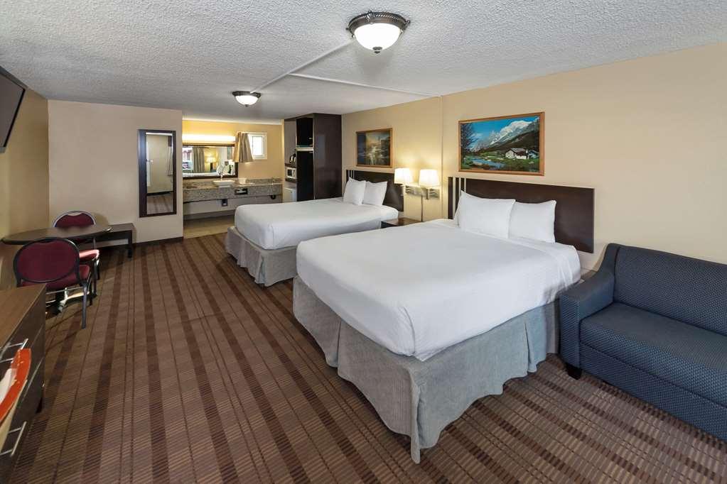 Econo Lodge Inn & Suites Medicine Hat Habitación foto