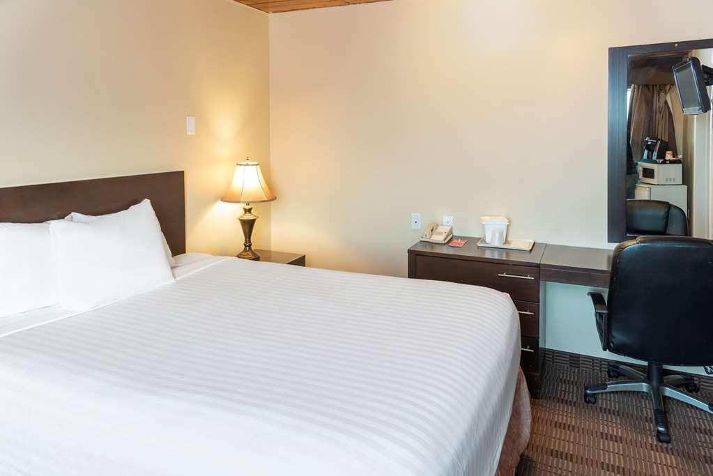 Econo Lodge Inn & Suites Medicine Hat Habitación foto