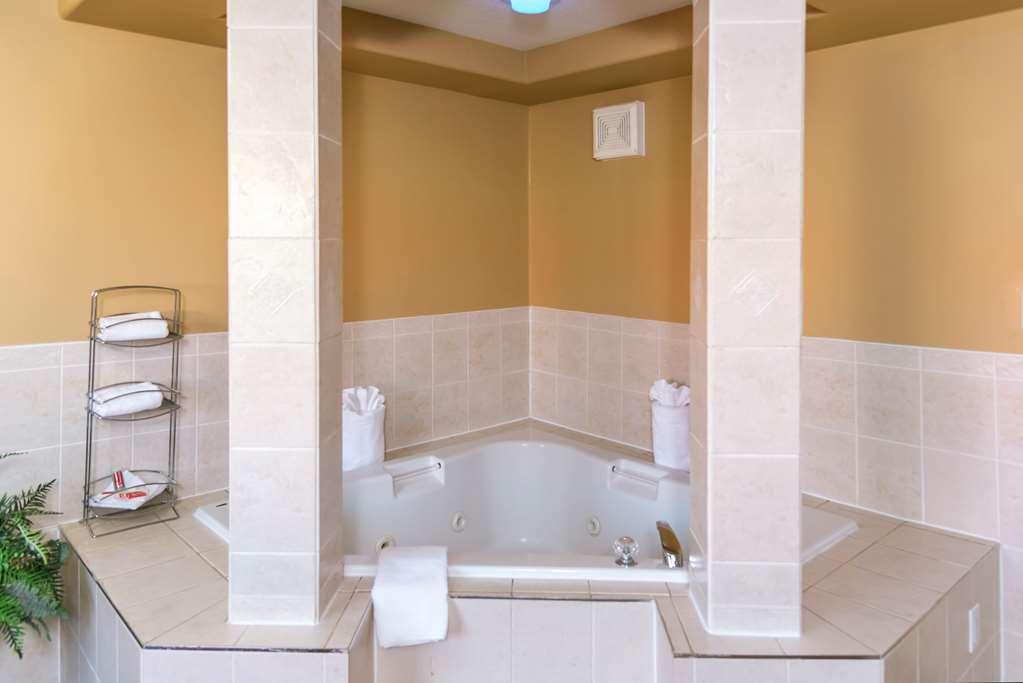 Econo Lodge Inn & Suites Medicine Hat Habitación foto