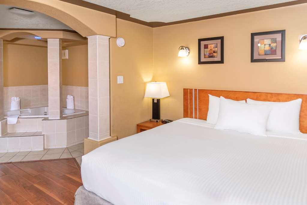 Econo Lodge Inn & Suites Medicine Hat Habitación foto